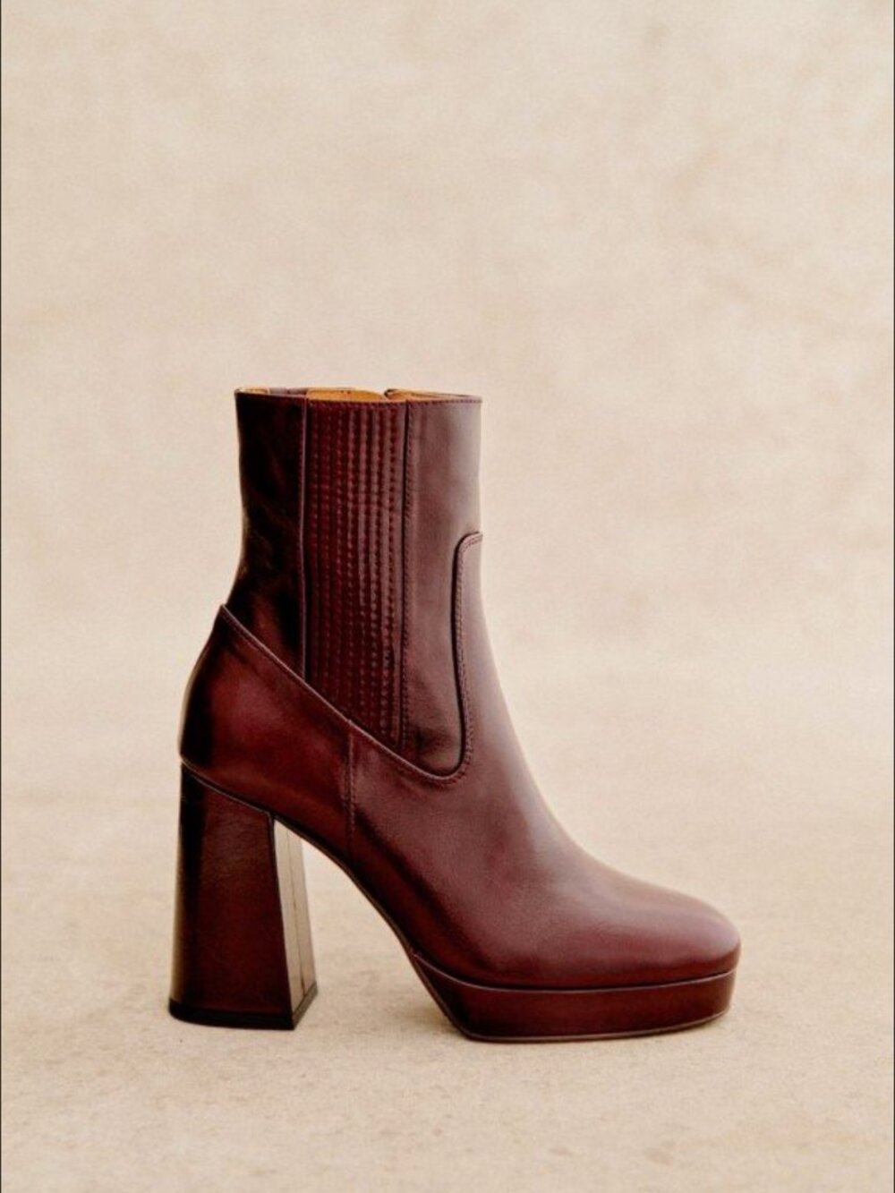 Sézane RARE Cassie High Boots in Smooth Burgundy Size 38/US 7